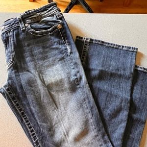 Horseshoe style Miss Me Jeans